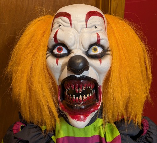 Spirit Halloween Poor George Scary Clown Retired Halloween Animatronic READ - Picture 4 of 8