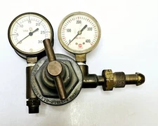 VINTAGE BASTIAN BLESSING CO. Acetylene Torch Regulator Dual Gauge BRASS UNTESTED