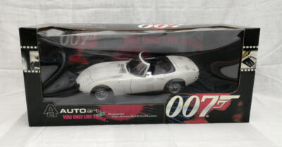 Finished product Autoart 1/18 007 YOU ONLY LIVE TWICE Toyota