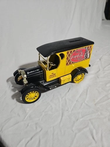 Vintage Coca Cola Die Cast Metal Delivery Truck Bank Coke 1993 Ertl Chevy GM