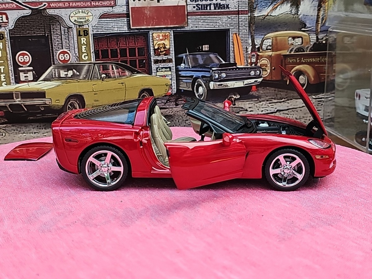 VINTAGE Franklin Mint 2005 Chevy Corvette C6 RED BEAUTIFUL VERY