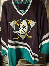 Vintage CCM Center Ice New W T Mighty Ducks NHL Jersey Fight Strap Men's Size 52