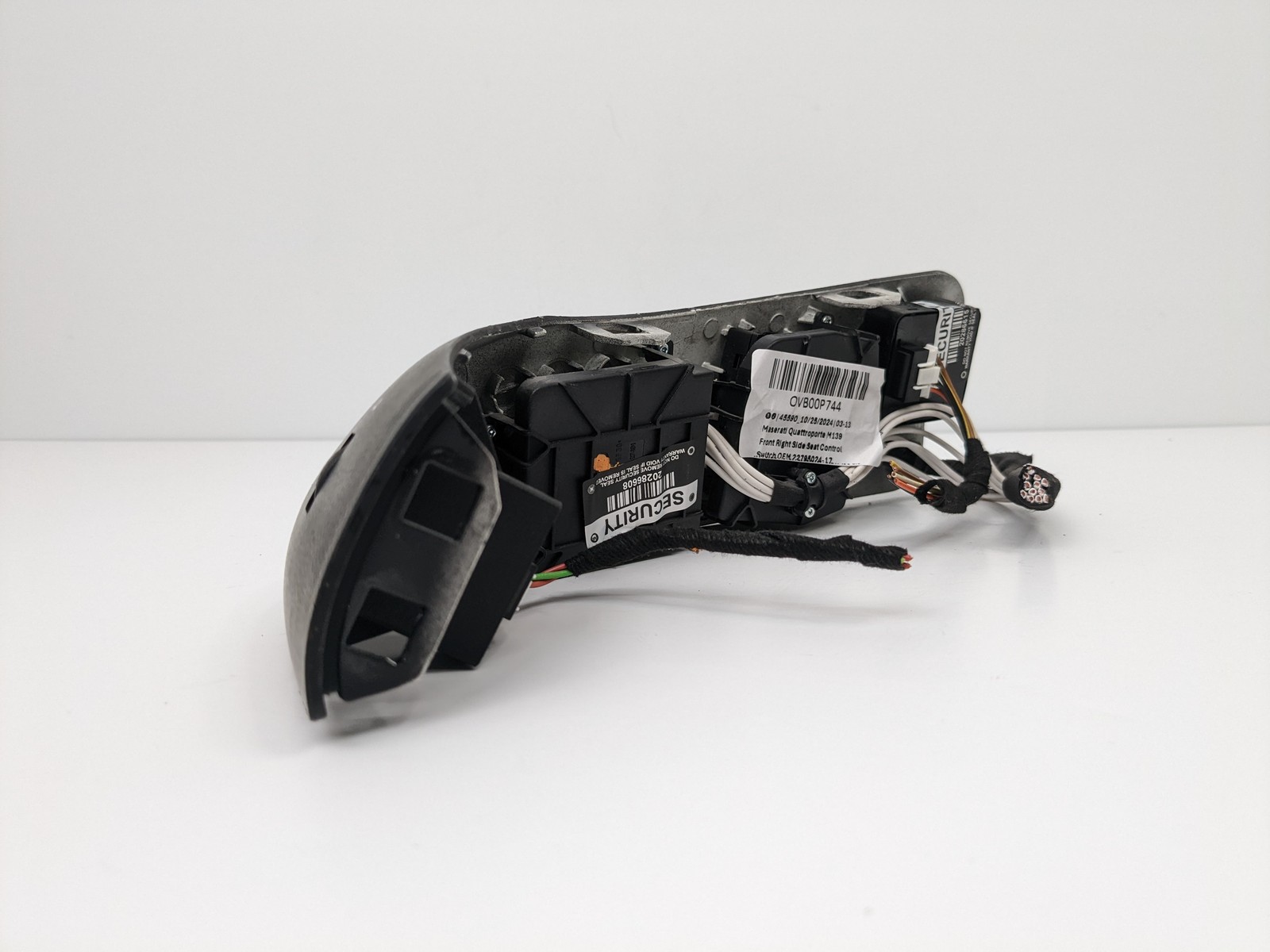 03-13 Maserati Quattroporte M139 Front Right Side Seat Control Switch OEM
