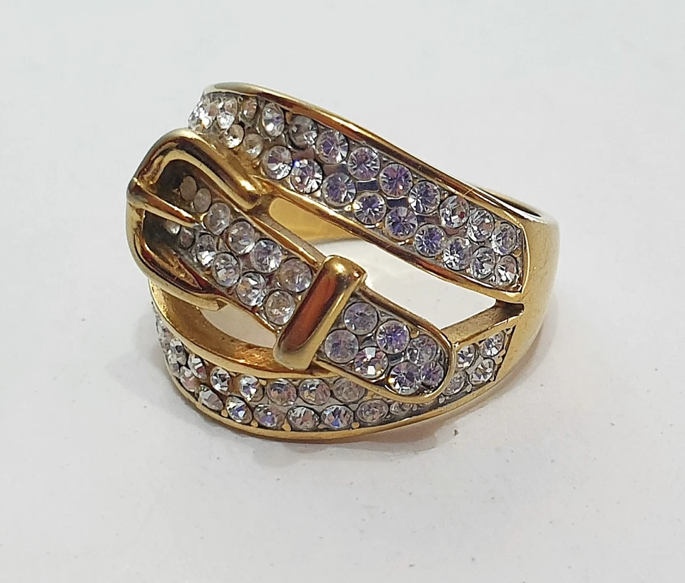 Anillo Hebilla Cinturón Cristal Transparente Tono Dorado Firmado Declaración Estilo Punk TK316 Talla 9 Foto 4 de 4