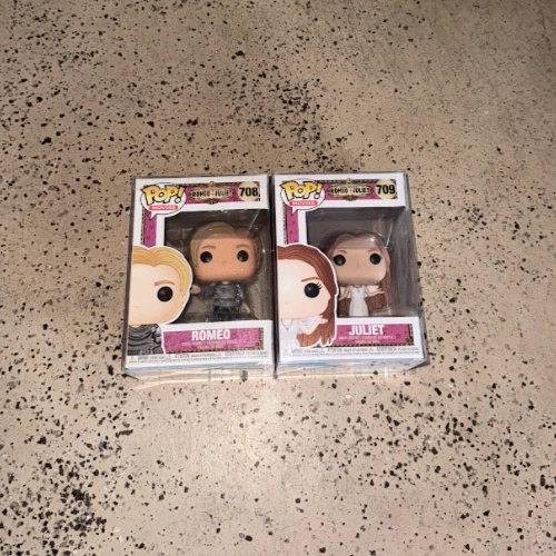Funko Pop! Romeo and Juliet Movie -Set of 2 bundle 708 709✅ PROTECTED CASE