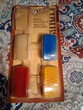 Vinage 70s- Package-Goody Tuck Combs-16 Pack-4 Different Colors-Dated 1975