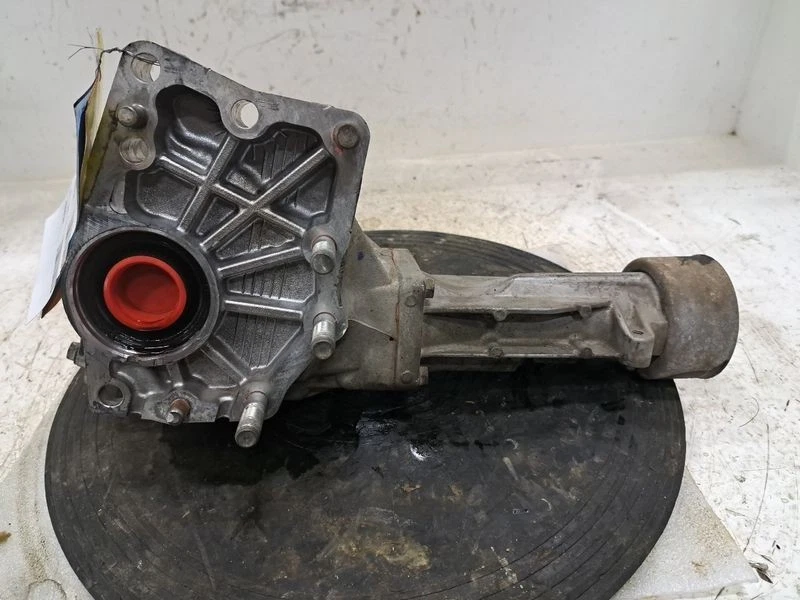 2011-2020 TOYOTA SIENNA Transfer Case Assembly OEM - Image 2 of 4