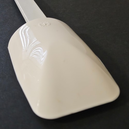 The Pampered Chef White 12" Rubber Kitchen Spatula Cooking Bakeware. Pre-owned - Picture 2 of 19