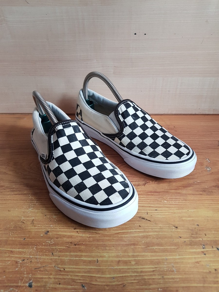 scarpe a quadretti