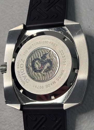 Rare Zodiac Z03701 Super Dragon World Timer Swiss Quartz Men's Watch Working - Picture 6 of 10