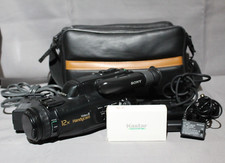 Sony Video 8 HandyCam 8mm Camcorder CCD-FX525 w/ NEW Battery For Parts or Repair