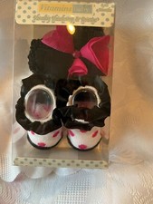 VITAMINS BABY-SIZE 0-6 MONTHS HEADWRAP/BOOTIES FOR GIRLS