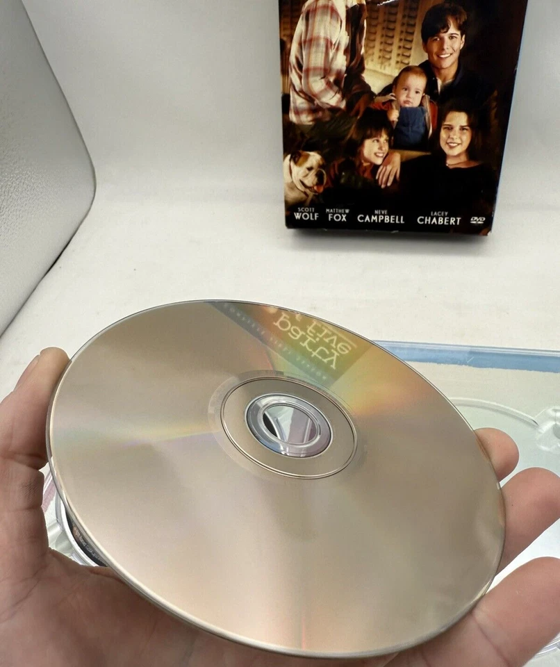 Party of Five: Seasons 1, 2, And 3 (DVD Box Set Bundle) Tested And Working - Image 4 of 4