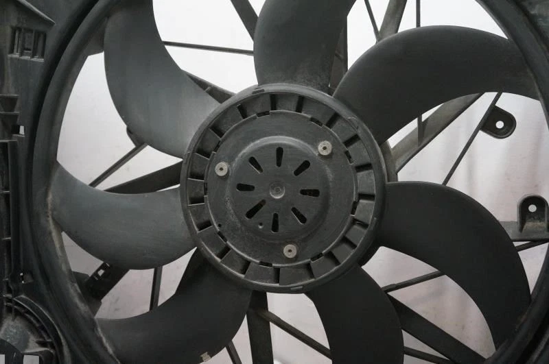 Conjunto de motor ventilador de refrigeración radiador BMW X3 2011-2012 400 vatios 17-42-7-560-877 Foto 2 de 4