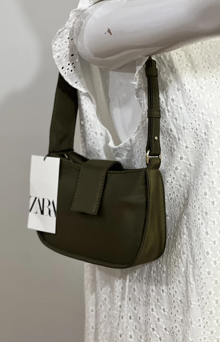 MINIMAL FLAP SHOULDER BAG - Black