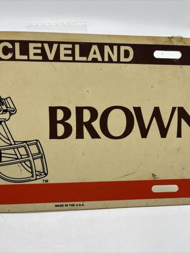 1990’s Cleveland Browns license plate plastic used man cave perfect - Picture 4 of 5