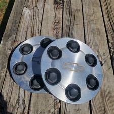 Lot Of Two 2004-07 Chevy Wheel Center Caps Gm Oem 9594520 Mold 01327 Chevrolet Lot Of Two 2004-07 Chevy Wheel Center Caps Gm Oem 9594520 Mold 01327 Chevrolet