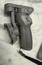DJI Osmo Mobile 3 - Gimbal Stabilizer