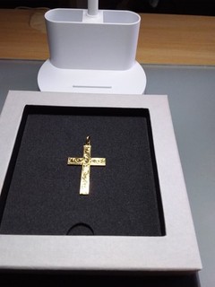 Gold Kreuzanhänger 585er Gold gepuntzt geprüft gebr.Zustand s.Fotos wunderschön