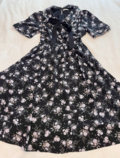 Axes Femme Black and Purple Floral Collared A-Line Dress Short Sleeve Medium