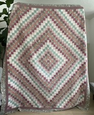 Vintage Patchwork Quilt 94x84 Pastel Floral Cottage Trip Around The World