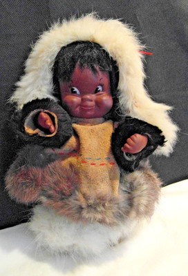 VINTAGE KÖNIGLICHE KANADA KEWPIE PUPPE IN LEDER UND FELL KOSTÜM 10'' 25 CM HOCH
