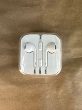 Apple EarPods with 3.5mm Headphone Plug in Storage Case