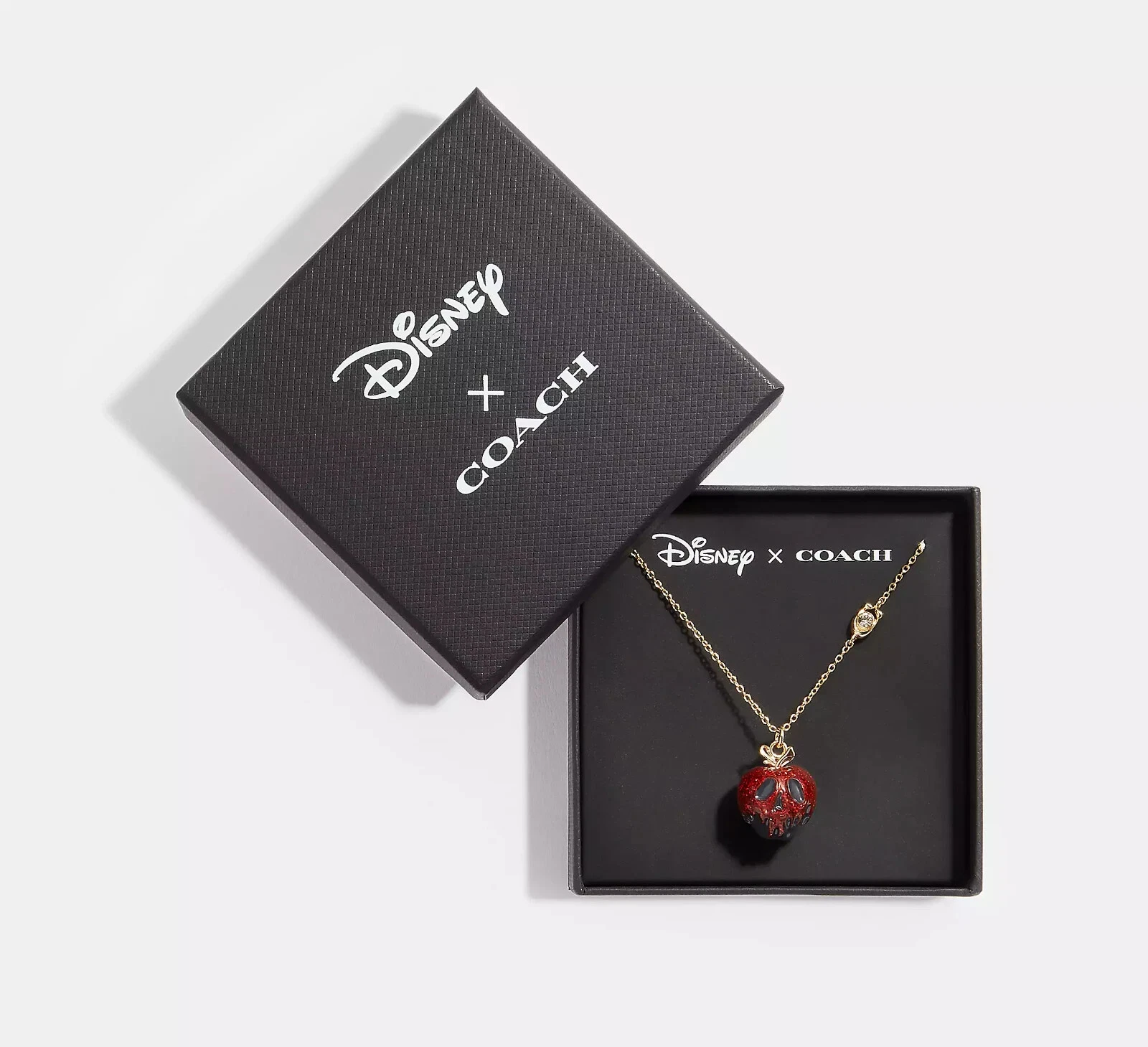 Collana Coach X Disney Villains Biancaneve Veleno Mela Charm Nuova con etichette