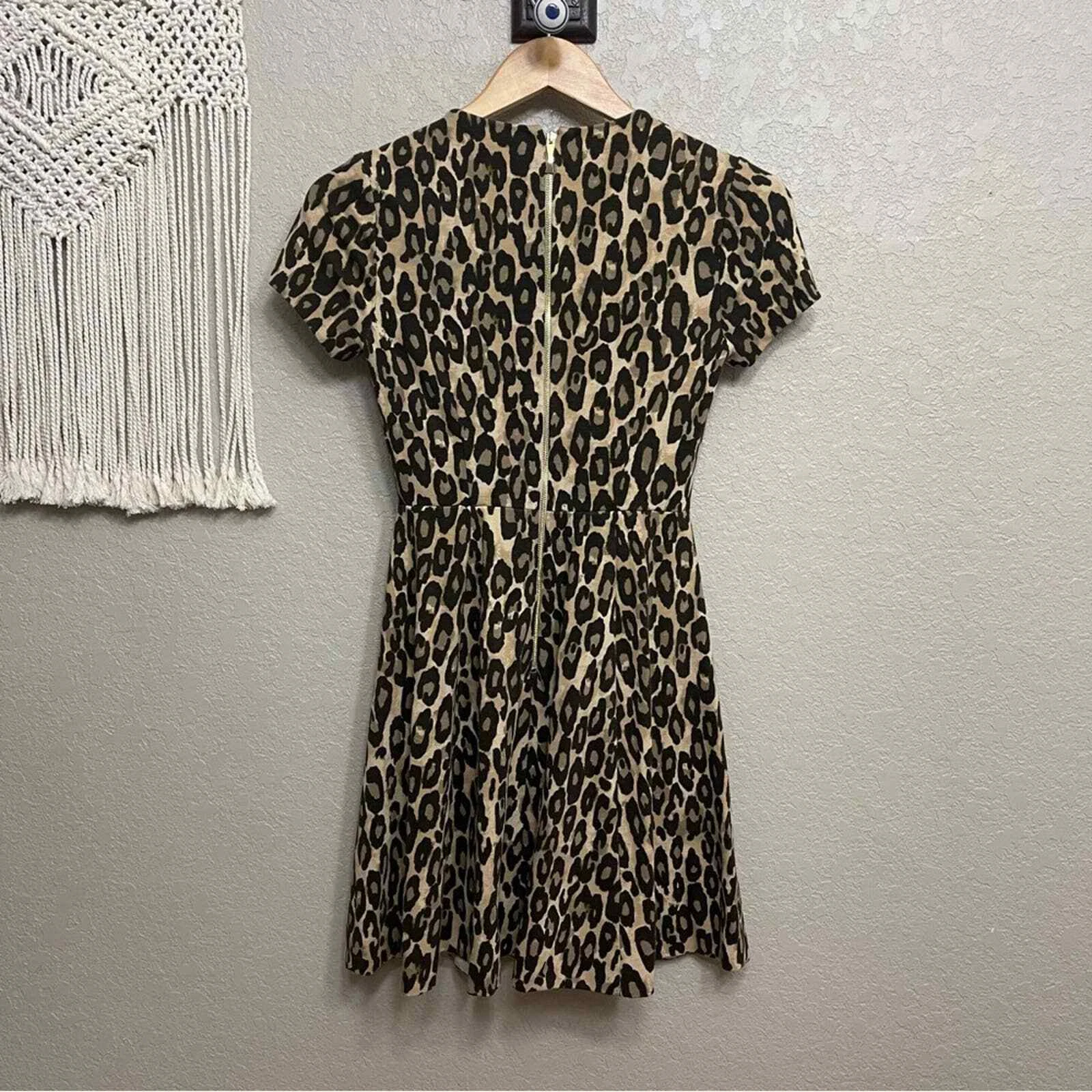 Abito Kate Spade leopardo stampa animale aderente e manica ad aletta svasata taglia 0