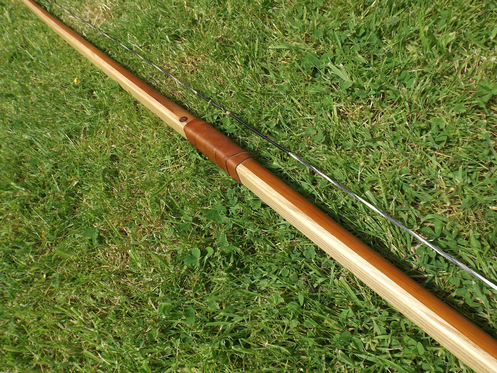 ENGLISH LONGBOW 6FT 4IN (76") ENGLISH YEW & ASH LAMINATE HORN NOCKS