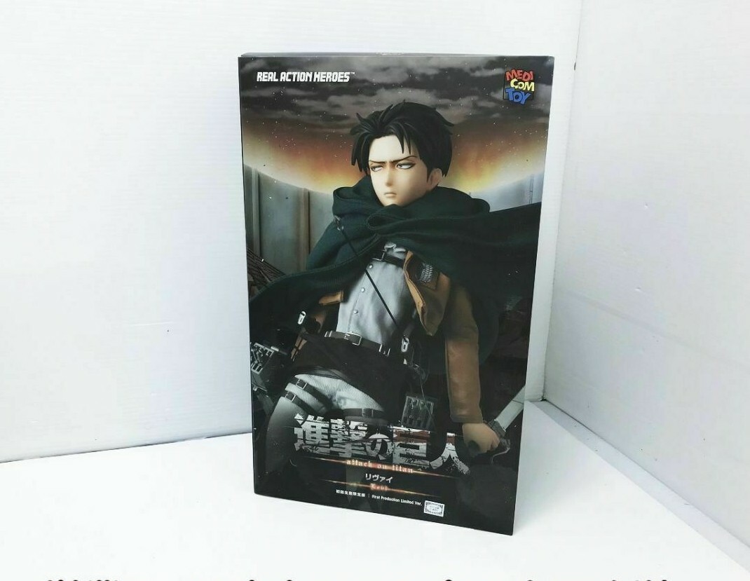 RAH Attack on Titan Levi Action Figure MEDICOM TOY 1/6 Scale RAH