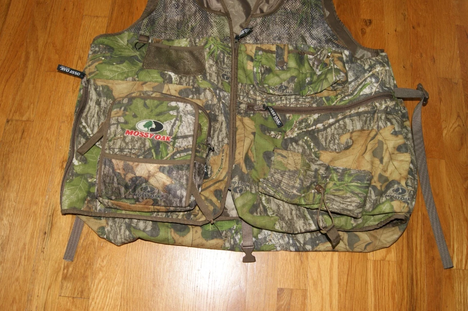 Mossy Oak Turkey Hunting Padded Vest Size XL (46-48) - Image 2 of 4