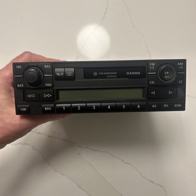 Volkswagen Golf Passat Gamma Radio & Cassette Player Unit 1J0035186D (NO CODE)