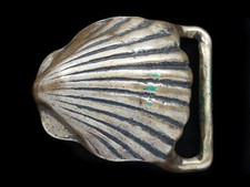 RH15161 VINTAGE 1970s SEA SHELL ART FASHION SOLID BRASS BELT BUCKLE