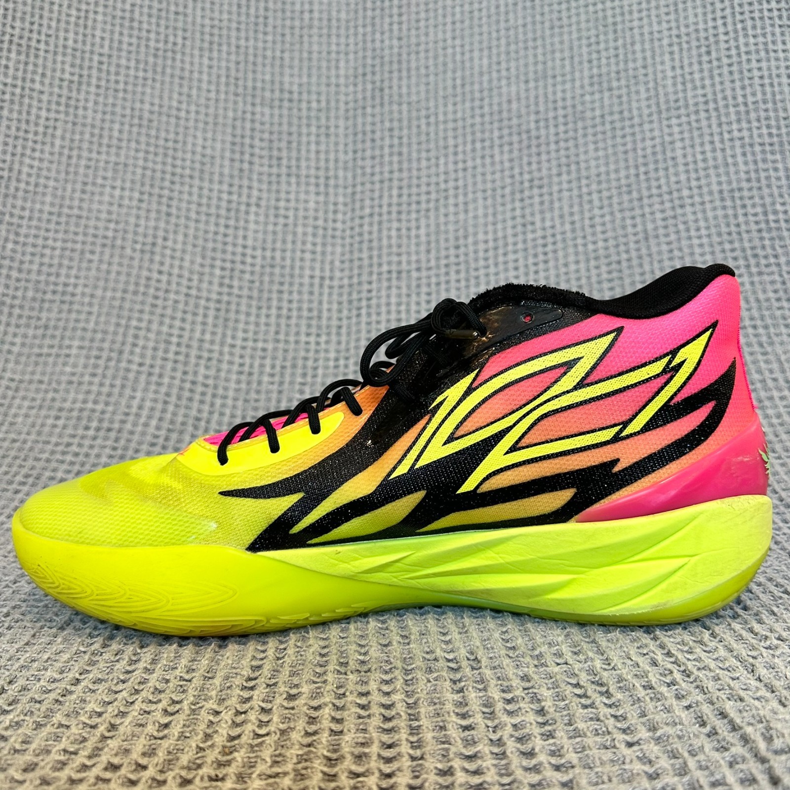 PUMA x Rick and Morty RS-Dreamer Collab Mismatched Basketball Shoes Men’s US 13 thumbnail 5