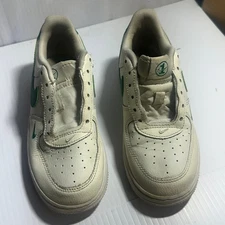 Nike Air Force 1 '07 Low White Pine Green Sneakers