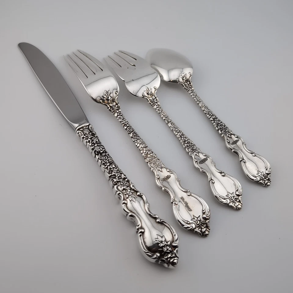 Ajuste de 4 piezas de plata de ley International Du Barry - sin monogramas Foto 2 de 4