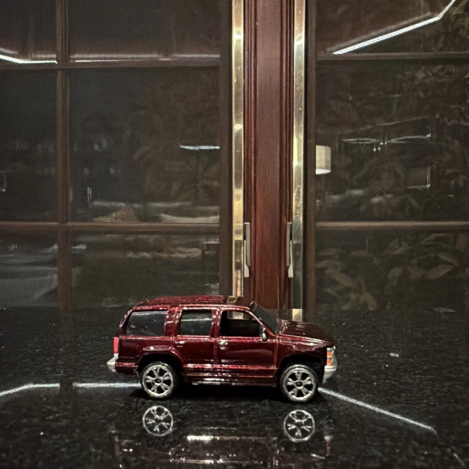 MATCHBOX SUPERFAST #74 - CHEVROLET TAHOE (GRANATE METÁLICO) - FUNDIDO A PRESIÓN Foto 3 de 4