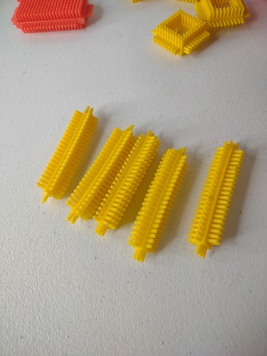 Playskool 806 Bristle Toy Building Blocks 26 Loose Pieces Vintage - Picture 8 of 20