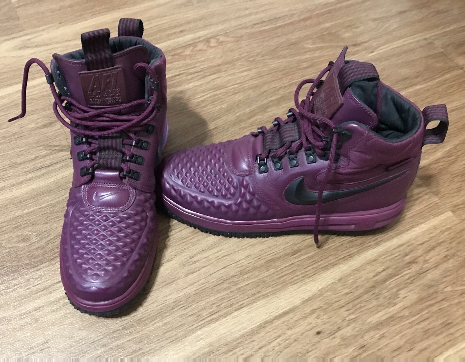 nike duckboot purple