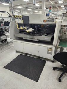 Universal Instruments Radial 8 Insertion Machine, only 8.6M Insertions