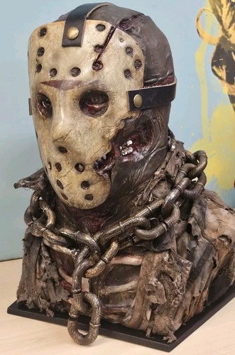 Jason Voorhees Friday the 13th Lifesize bust custom scale 1:1 - Picture 4 of 6