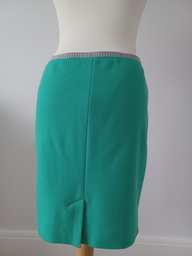 Falda para mujer MARC CAIN de lana virgen y cachemir talla N4 - Imagen 16 de 16