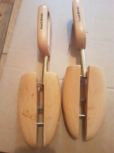 russell and bromley shoe tree