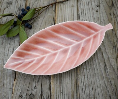 Japanese Handmade Plate Leaf Shape Pink Crackle Glaze 11'' 28cm Seto ware