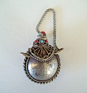 VINTAGE STERLING CHINESE OR TIBET SNUFF BOTTLE W/TURQUOISE & CORAL STONES