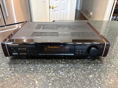 Pioneer Elite SP-99D Dolby Surround AC-3 & Pro Logic Prosessor-NEAR MINT-TESTED!