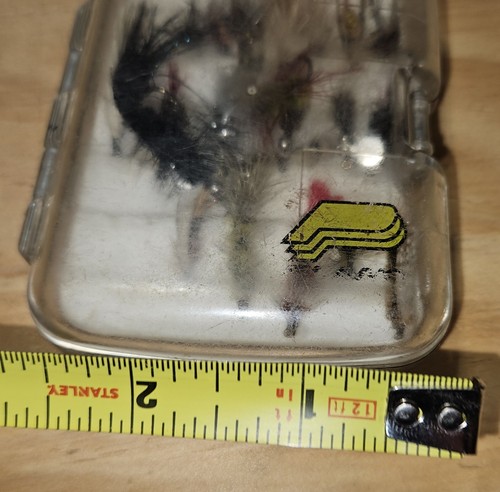 Plano Fly Box 22 Flies Fishing Tackle Lures Gear Storage Case Assortment Fish - Picture 7 of 7