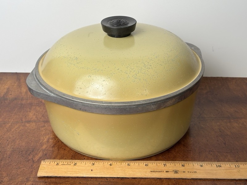 Vintage 10” Round Club Aluminum Dutch Oven Stock Pot 4qt Harvest Gold + Lid Nice