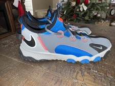 Nike Future Field Turf Cleats Youth 6Y Youth Grey Blue Red Soccer Baseball Shoes